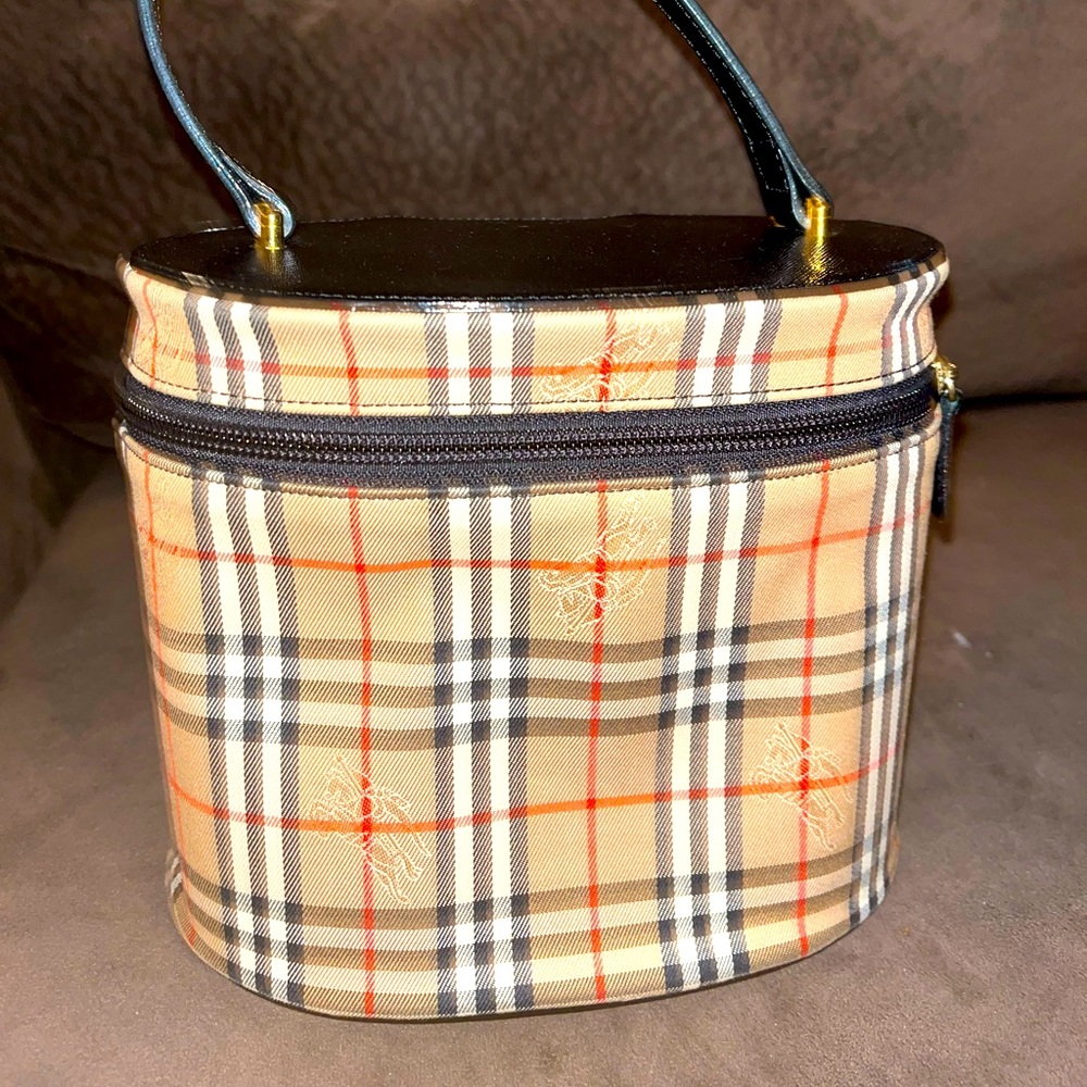 Vintage Burberry Authentic Purse